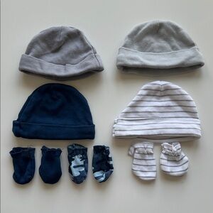 4 Baby Beanies & Mittens Set